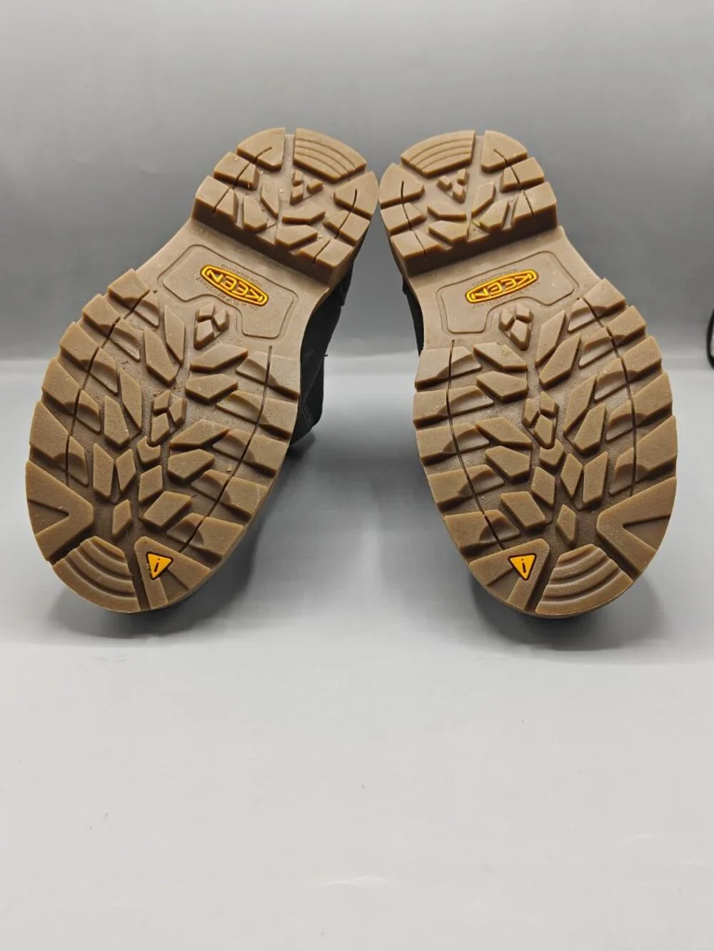 KEEN Utility Mens Seattle Romeo Soft Toe Slip On Work Boot Cascade Brown 7EE